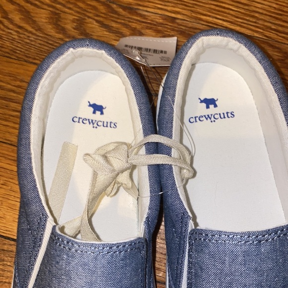 NWT! J.Crew Boys Chambray Slip-ons, Sz 5 - Picture 2 of 4